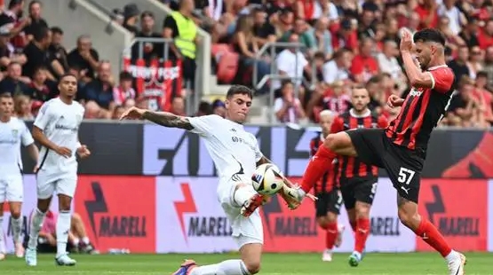 曼联险胜：霍伊伦加纳乔助阿莫林启航