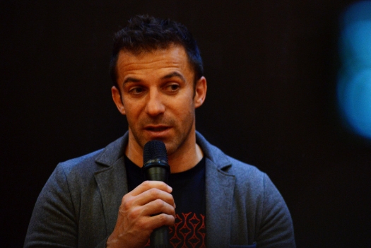 皮耶罗亲释足协主席竞选传闻：团队与情怀的坚守