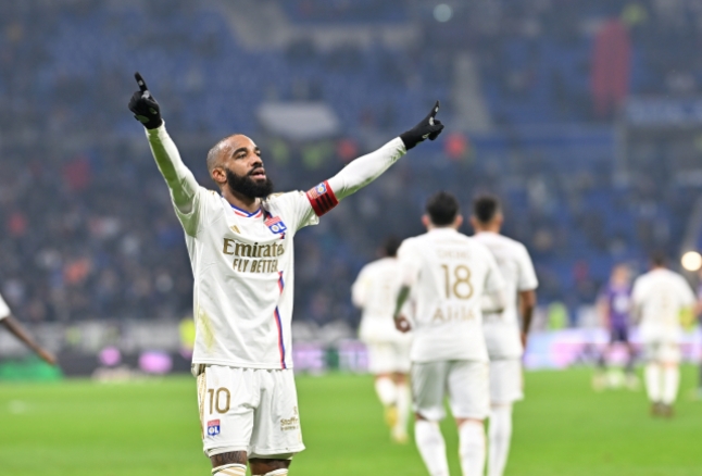 拉卡泽特：法甲赛场的璀璨射手之星