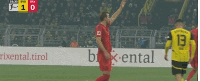 凯恩伤退：拜仁锋线之殇与坚韧待归