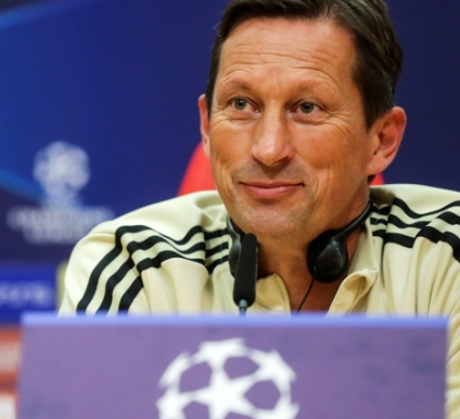 莱比锡帅位风云：施密特与滕哈赫的执教悬念