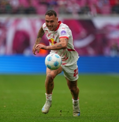 曼联重建大幕拉开：阿莫林引援风云起