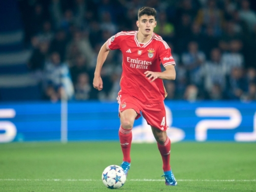 尤文冬窗引援：安东尼奥 - 席尔瓦博弈