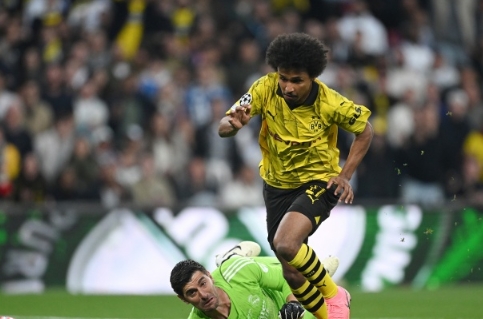 阿德耶米复出：多特欧冠战巴萨的锋线新变数