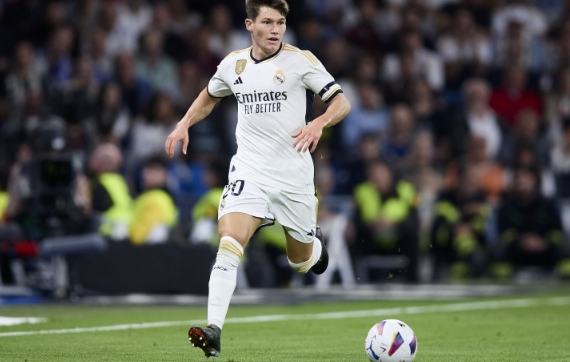 弗兰加西亚转会风云：伯恩茅斯皇马的左后卫博弈