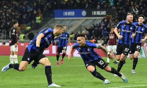 国米大捷：三将破门力斩帕尔马