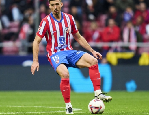 朗格莱租借逆袭：转会风云中的重生与抉择