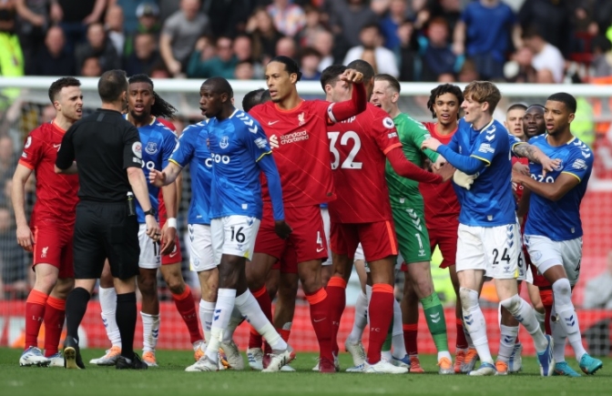 埃弗顿利物浦补赛：波折后的期待