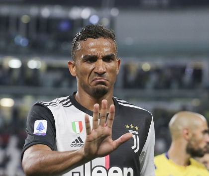 尤文冬窗谋略：后防补强与阵容重塑