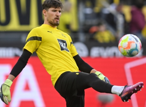 切尔西多特转会大剧：阿德耶米与科贝尔的悬念