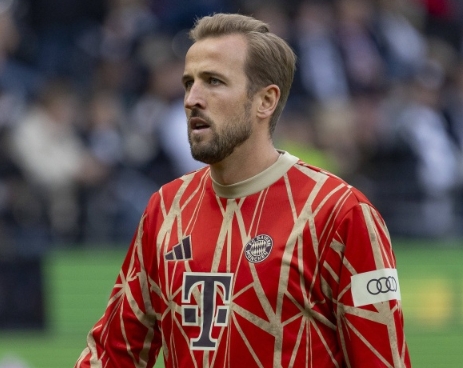 埃孔揭秘凯恩：任意球绝技背后的成长与期待