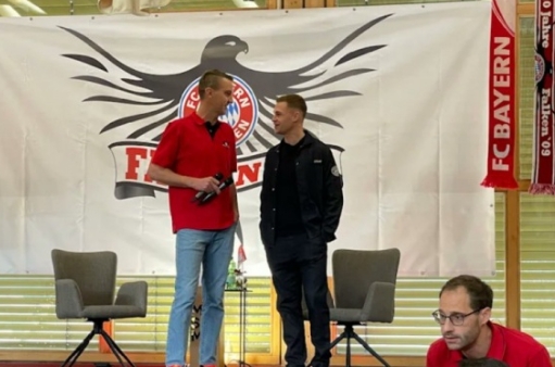 基米希发声：拜仁引援与自身去留的权衡博弈