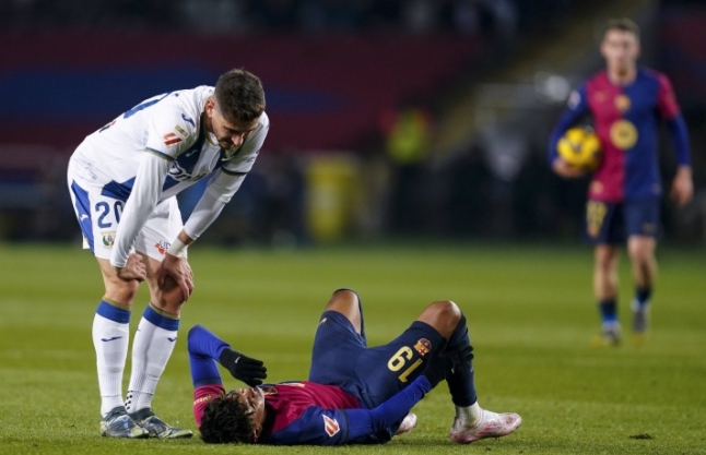 亚马尔之伤：内尤的辩白与西甲风云