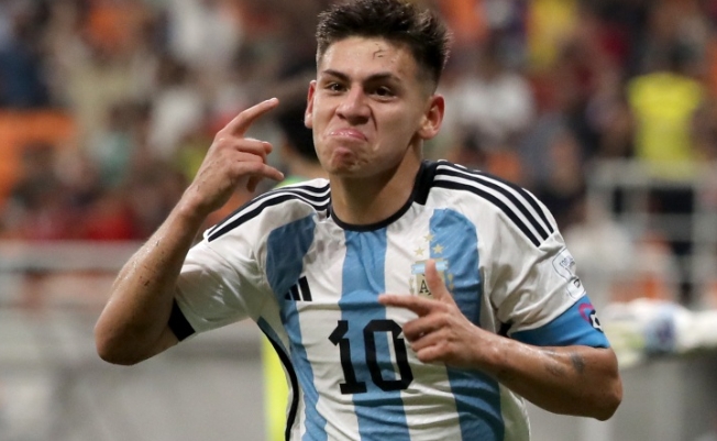 埃切维里告别河床：曼城青训布局下的新征程