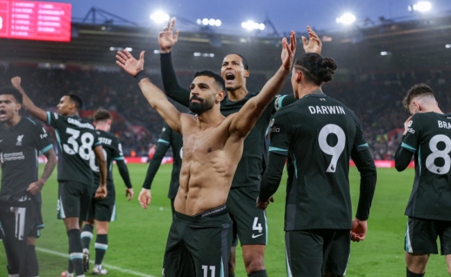 萨拉赫闪耀英超：双数据杀进前 10 的传奇之路