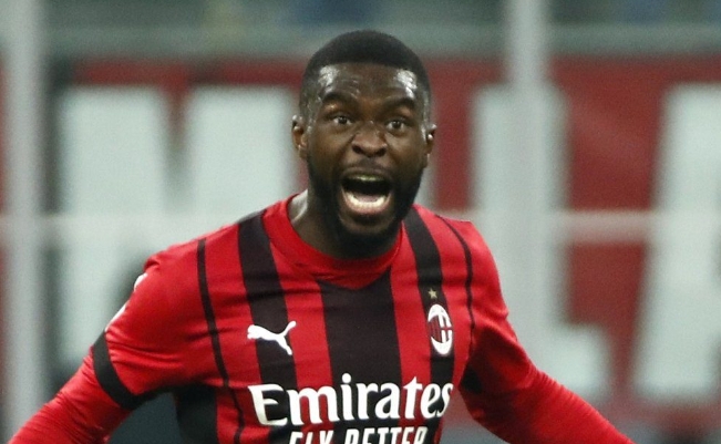 尤文米兰后卫交易：托莫里转会风云