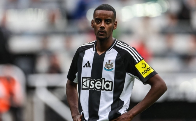 伊萨克：冲击纽卡队史进球传奇的锋线利刃