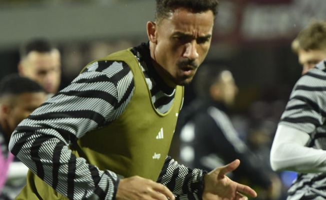 达尼洛冬窗谜局：米兰、那不勒斯与尤文的博弈