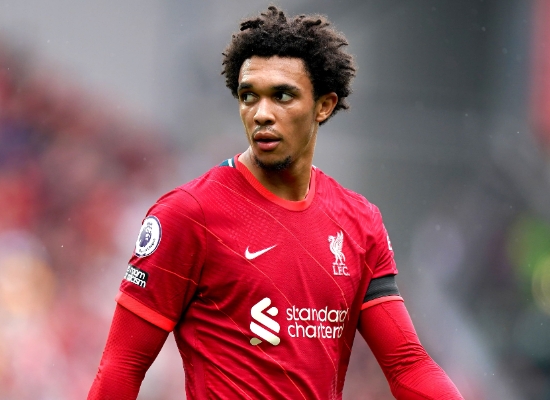 利物浦转会悬念：阿诺德的抉择时刻