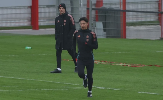 伊藤洋辉的拜仁之旅：从伤病到回归的艰难历程