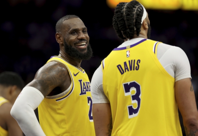 湖人背靠背激战老鹰伤情下的挑战与希望