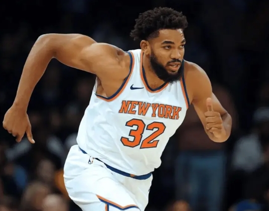 唐斯终迎高光时刻：首获月最佳荣耀加身