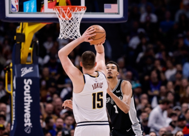 文班亚马展现独特魅力，约基奇盛赞其特别