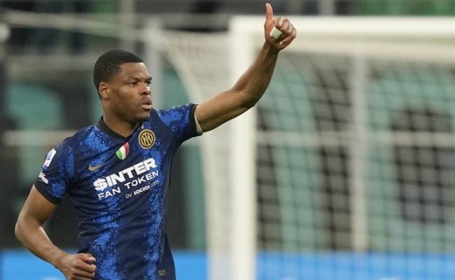 邓弗里斯为荷兰足球添彩