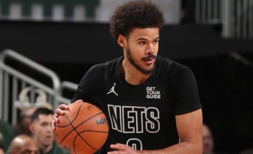 国王求变！瞄准约翰逊欲补侧翼短板