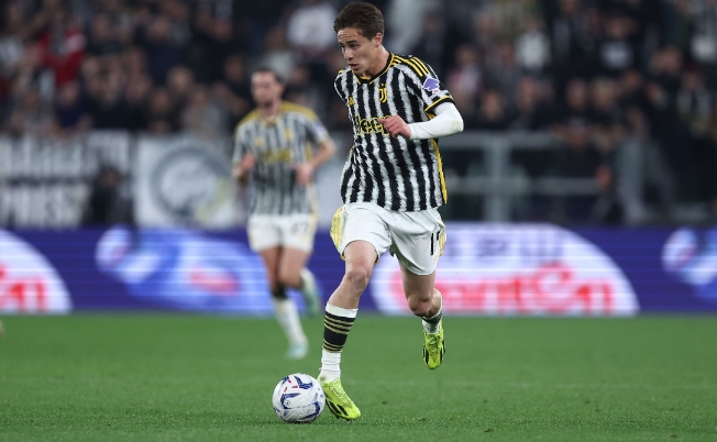 伊尔迪兹意超杯首秀大放异彩，尤文与米兰的巅峰对决