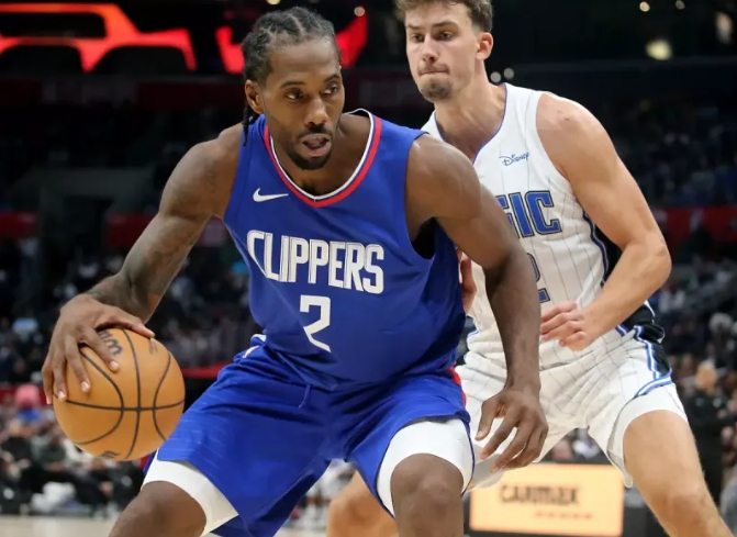 快船战老鹰：伦纳德复出存疑