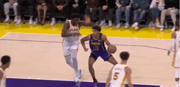 湖鹰大战：克里斯蒂关键单打