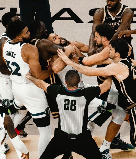 得分至上：数据背后的篮球铁律