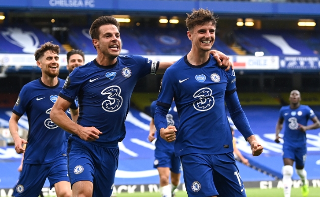 切尔西的困境与挑战：在积分中挣扎