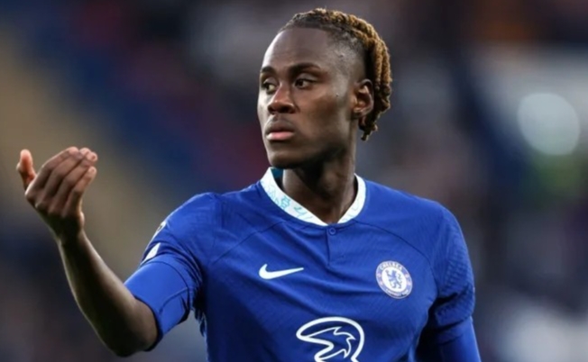 切尔西福法纳重伤后蓝军的困境