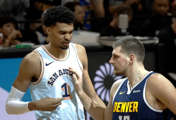 马刺负掘金：文班亚马闪耀亦有憾