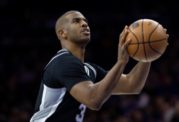 保罗表现不佳，马刺寻求突破