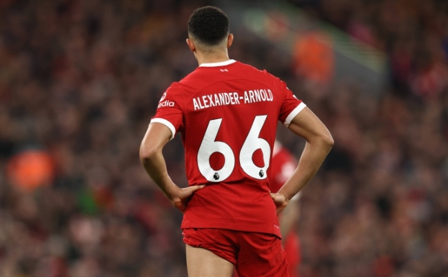 默森谏言：阿诺德留队为上，利物浦争冠之需