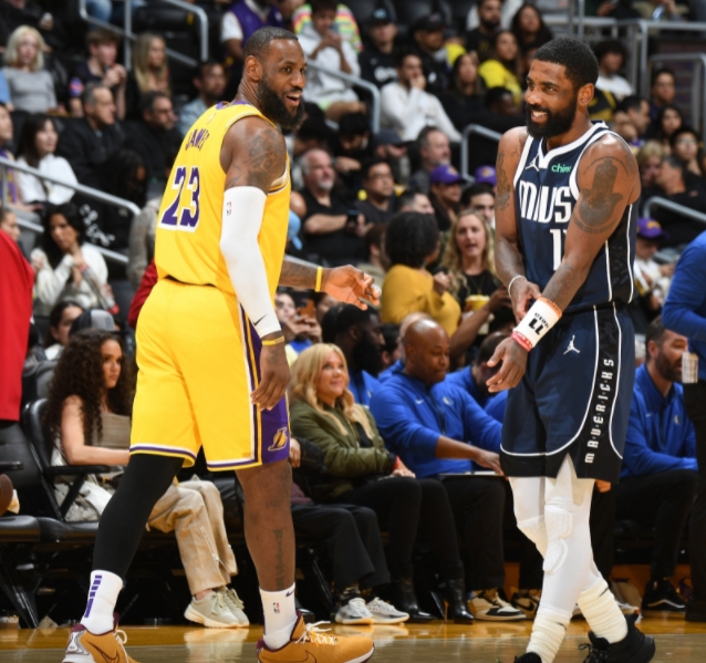 湖人负火箭，詹姆斯爆欧文出战悬念