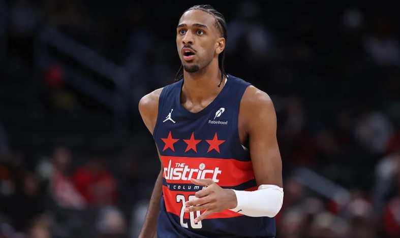 NBA 新秀榜更迭，萨尔领航展锋芒