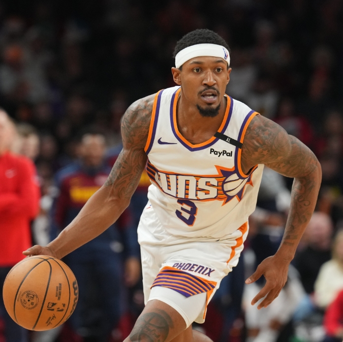 太阳半场战老鹰：比尔替补闪光