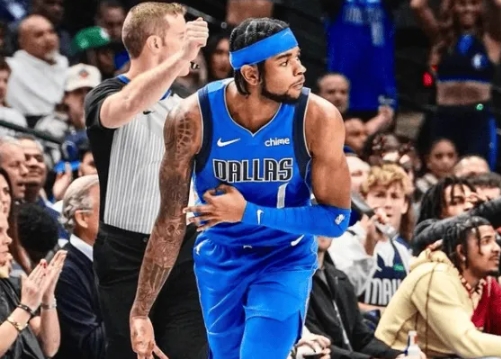 独行侠胜开拓者：哈迪闪耀赛场