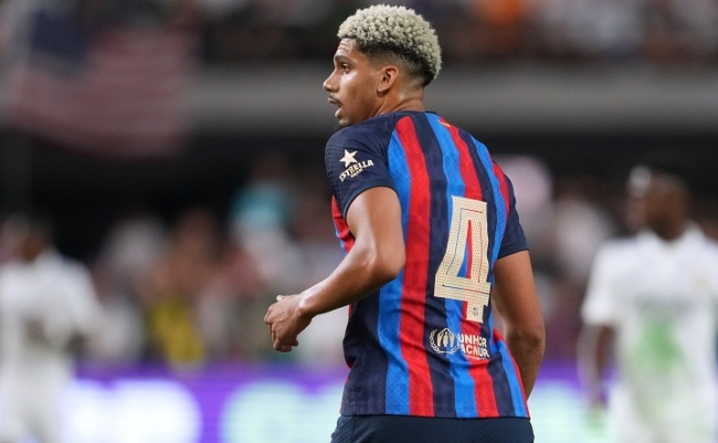 尤文求租阿劳霍：协议成谜，转会陷入迷雾