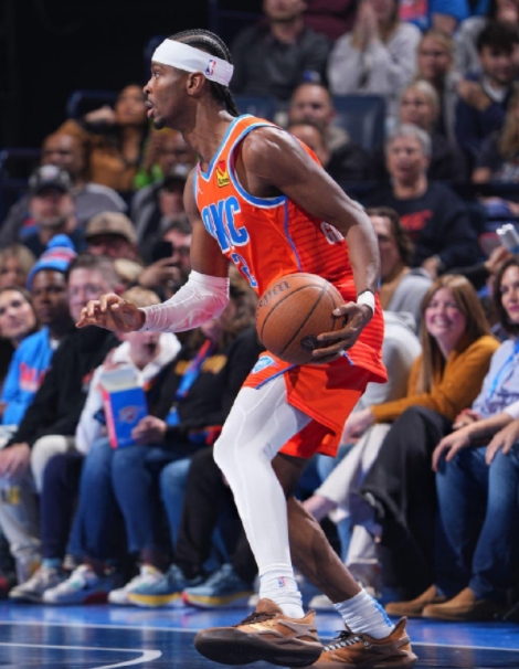 亚历山大挑战约基奇，MVP 之争白热化