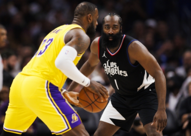 湖人快船赛事延期，球队积极应对变数