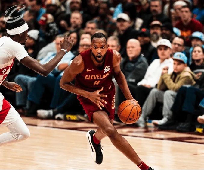 骑士主场高胜率，豪取 12 连胜