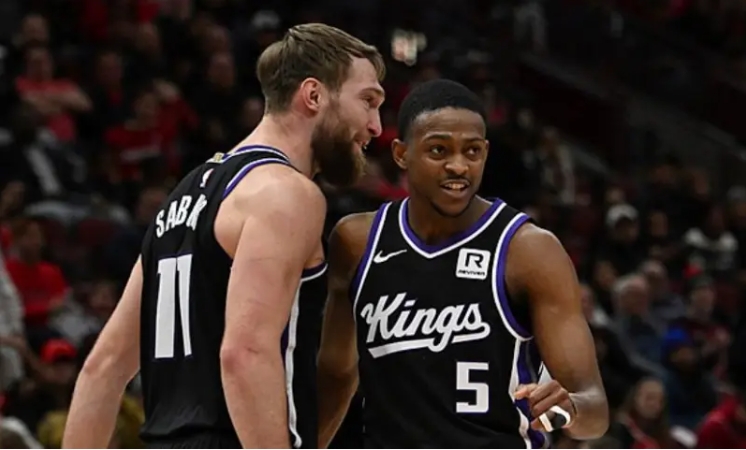 骑士连胜终结，国王续写辉煌