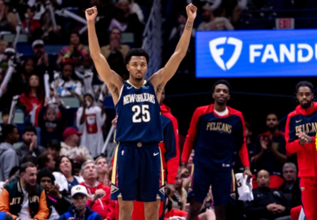 格林赞赏墨菲表现，鹈鹕败中寻亮点