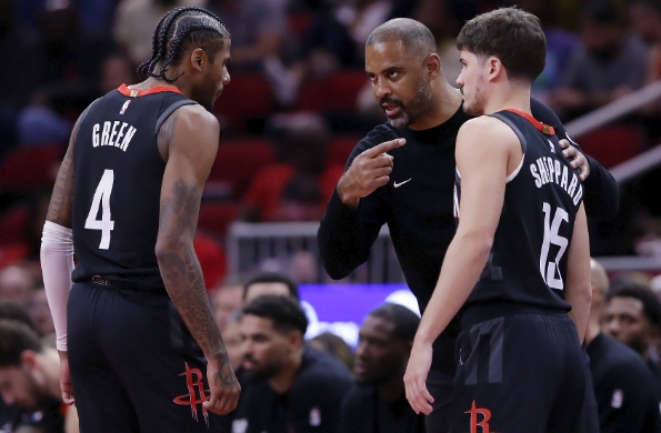 乌度卡谈谢泼德：培养方向与球队规划引关注