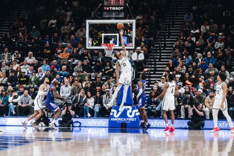 爵士加时险胜篮网，科利尔2.4秒准绝杀成英雄